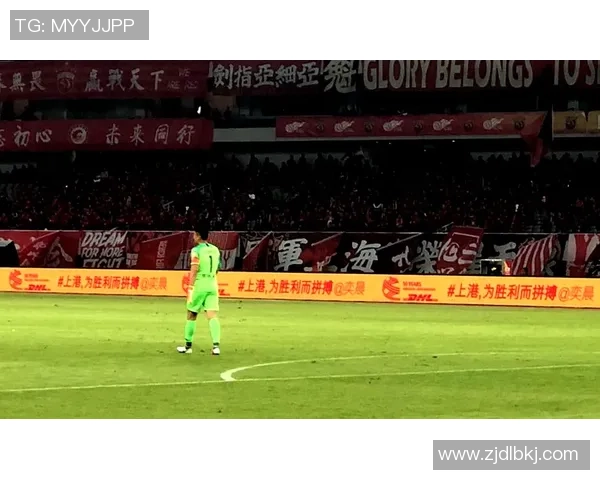 3月2日1530重庆斯威主场迎战广州富力期待精彩对决